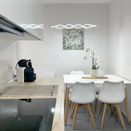 2k - Junto Al Casco Viejo דירה *